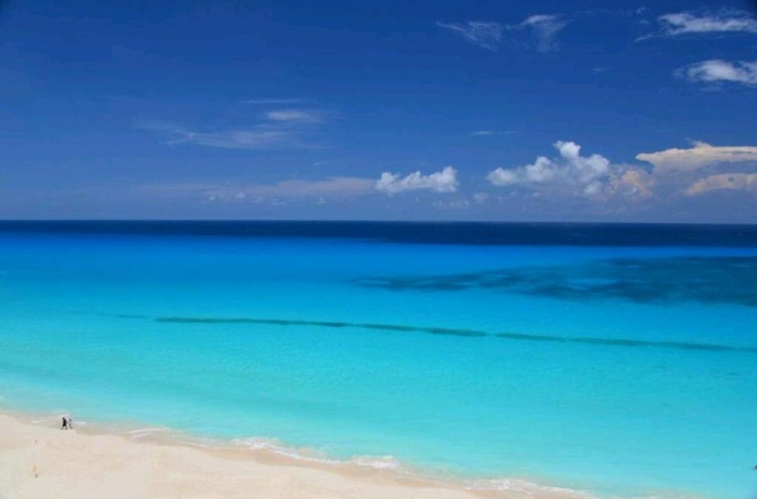 Cancun Plaza Condo Ocean Front Exterior photo
