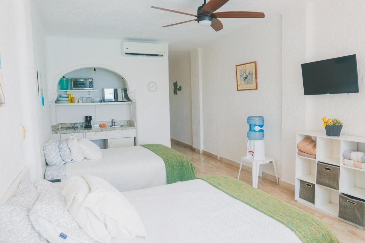 Cancun Plaza Condo Ocean Front Exterior photo